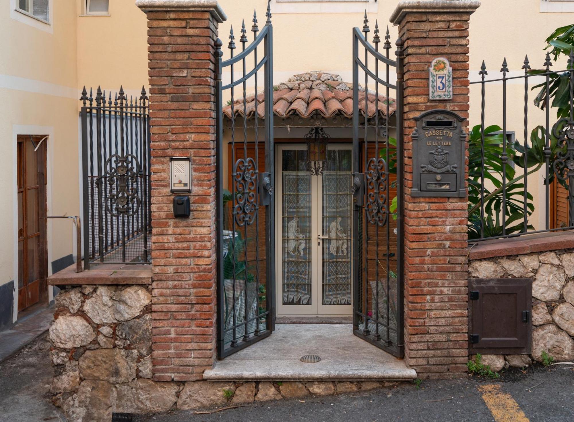 Apartamento Casa D'Arte Taormina Exterior foto